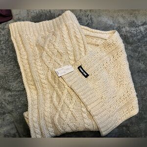 Lands End Women’s Aran Cable Knit Winter Scarf NWT